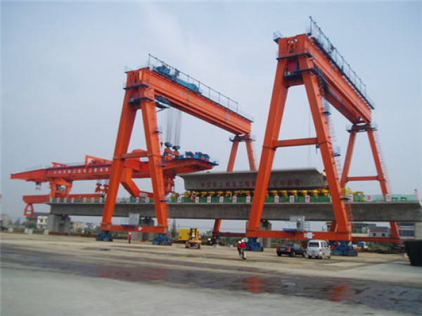 對于二手高鐵提梁機(jī)怎么進(jìn)行保養(yǎng)？